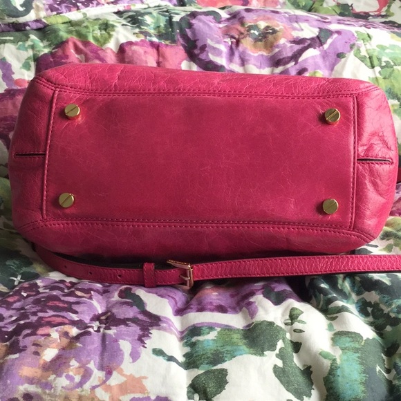 MICHAEL KORS BAG HOT PINK🌷💐RARE BAG💐🌸🌷🌼🌻🌺 - Picture 4 of 8